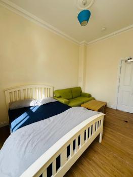 Cozy Room In Sauchiehall Street, Glasgow (photo 3)