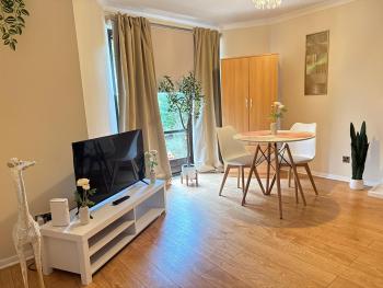 Spacious 1BR Flat By Edinburgh City Centre, Edinburgh (Foto 2)