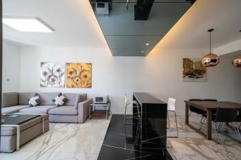 Bright 2BR 1 Living Room Suite Steps from Xujiahui Metro, Shanghai (foto 5)