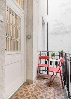 Chic 3BR Gem in the Heart of Budapest- Walk to Krudy St, Budapeszt (zdjęcie 3)