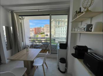 Studio climatisé vue église du Panier et hôtel intercontinental, Марсель (фото 5)