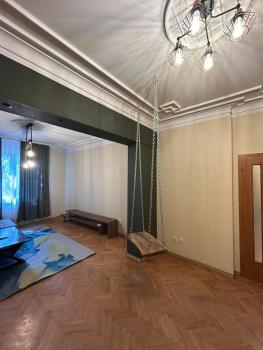 1 Minute Walk to Main Street Vitoshka, NDK, Free Parking, 2 BDR, Sofia (Foto 3)