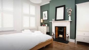 Stylish Newly Refurbished 2 Bedroom Flat With Terrace, Londýn (fotografie 3)
