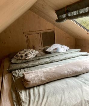 Escape to the Czech Republic in this Wonderful Tree House in Nature, Praga (foto 3)