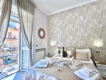 Mazzocchi House welcome wine, Naples (photo 3)