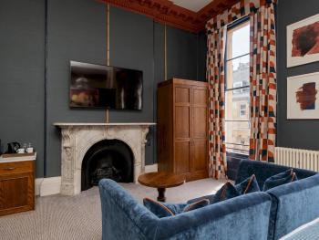 Pass the Keys Large Stylish room in the Heart of Bath, Bath (photo 4)
