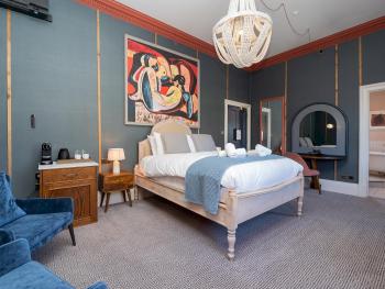 Pass the Keys Stunning Room in Central Bath, Bath (photo 2)