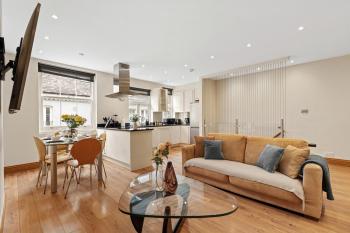 The Ashburn Retreat - The Duke Collection, Londýn (fotografie 5)