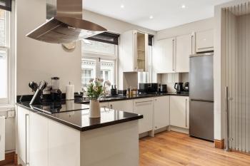 The Ashburn Retreat - The Duke Collection, Londýn (fotografie 3)