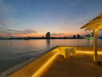Chao phraya riverfront house Baan Rimphraya, Bangkok (foto 2)