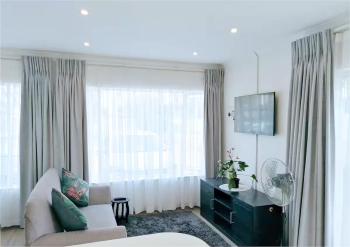 Central, Secure & Stylish Stay in Randhart, Alberton (Foto 2)