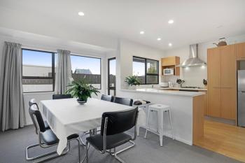 Parnell Home with Pool, Parking and Rangitoto View, Auckland (photo 3)
