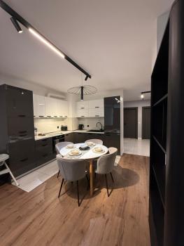 Luxury 2BR Apartment - FREE Garage - Walk to Vitosha - 2 Bathrooms - New Building, Sofia (Foto 3)