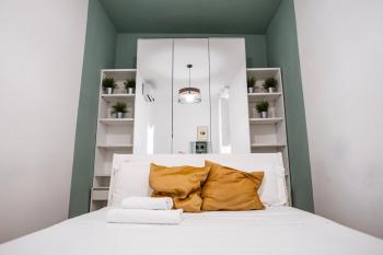 Apartment by the Colosseum - White Chic Flats, Roma (foto 2)