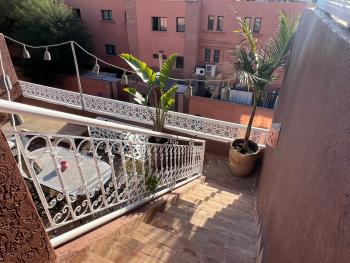 LE 21, EXCLUSIVE LUXURY DUPLEX 400m FROM JEMAA EL FNA PLACE -HAMMAM-JACUZZI-KOUTOUBIA VIEW-ROOF TERRACE -SPEED WIFI, Марракеш (фото 5)