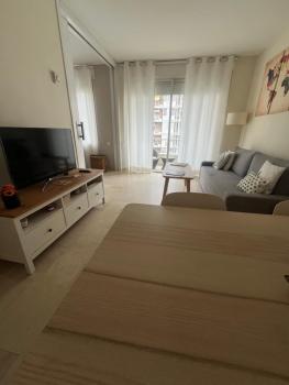 Precioso y tranquilo apartamento zona alta Diagonal Barcelona, Barcelona (foto 4)