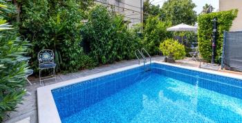 Dalmatian 230m2 with pool and garden near the old town for families, Split (photo 2)