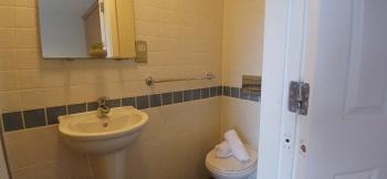Spacious 2BR Apartment Only 15 Minutes to City, Dublin (fotografie 5)