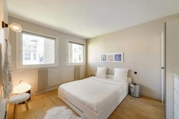 Beautiful 1 Bedroom Apartment near Eiffel Tower, Paris (photo 2)