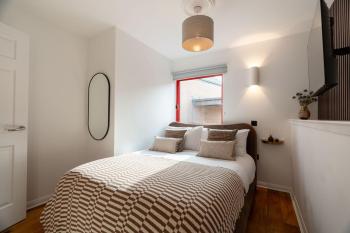 Botanic House - 3BR Home - Private Parking, Glasgow (photo 3)