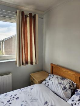 Spacious, 3 double bedroomed, free parking, 9 mins Elland Rd, nr Leeds City Centre, Leeds (foto 4)