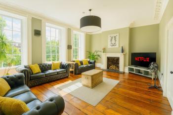 Manchesters Ultimate House - Hot tub - Sleeps 22!, Manchester (foto 3)