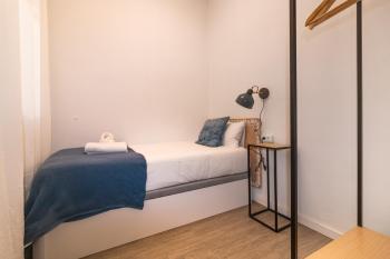 Central & Fully Equipped Apartment in Eixample Next to Metro, Sleeps 5, Barcelona (zdjęcie 3)