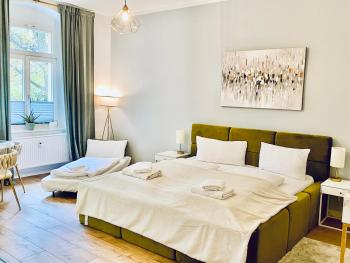 Modernes City-Apartment mit großer Terrasse, Drážďany (fotografie 5)