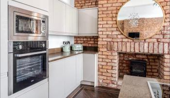 Luxury City Centre Apartment, Liverpool (photo 2)