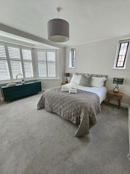Bright & Modern 2 Bed Flat in South London, South Norwood (фото 5)