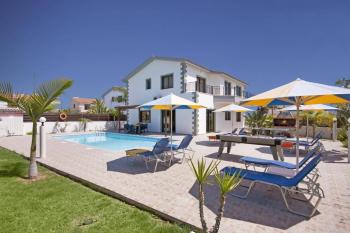 Villa Coral Christina by Villa Plus, Peyia (Foto 2)