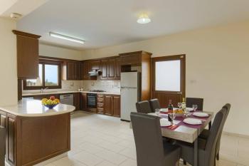Villa Cypria Maria by Villa Plus, Peyia (Foto 3)