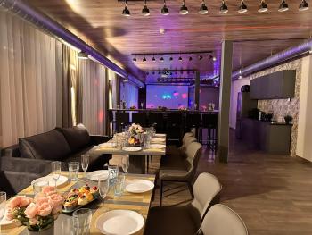 Skyhouse SPA Cinema and Party apartment, Riga (Foto 5)