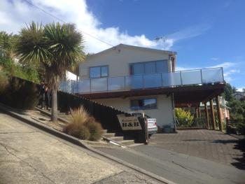 Sleep on the Steepest Street in the World!, Dunedin (photo 4)