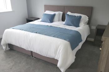 4 Bedroom Home - Sleeps 7 Pet Friendly & Parking, Manchester (foto 5)