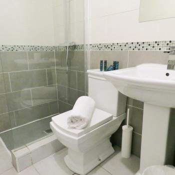 Tudors eSuites - 4 Bedroom City Centre House - #44M, Birmingham (fotografie 5)