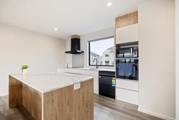 3 Bedroom, 3 Bathroom Townhouse with Garage - in CHCH CBD, Christchurch (foto 4)