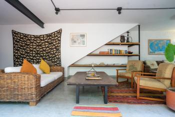 Colonial Villa in Laureles, Unique&Special House, Медельин (фото 4)