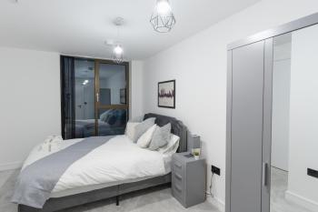 2 Bed Apartment, in the heart of Manchester City Centre! 7 mins walk from Piccadilly Station!, Manchester (photo 3)