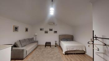 Home, Poti (fotografie 4)