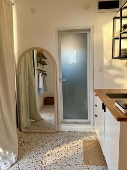 Modern Tiny House with Big Comfort, Эштомбар (фото 2)