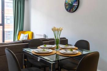Central Birmingham Apartment 2 Bedrooms, 2 Bathrooms, Stylish Stay, Birmingham (foto 2)