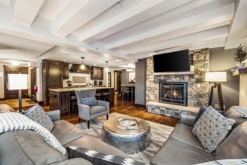 Alpine Getaway - Spacious 2BR & 2BA Near Hiking & Biking, Vail (foto 4)