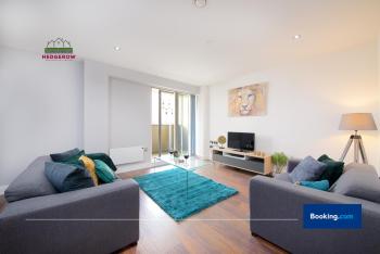 Last-Minute Offer l Exclusive Deal on 2-Bed, 2-Bath for 4! l Manchester City Loft by Hedgerow, Manchester (photo 2)