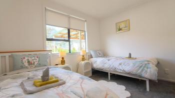 Cozy 3-Bed Home with Backyard near LynnMall, Auckland (Foto 4)