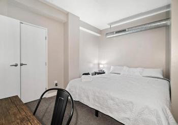 CLE 2BDR with Comfort & Conveniences Inside & Out, Cleveland (foto 4)
