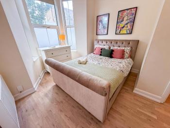 Cozy 1-BDR Finsbury Park Apt with mini Garden, Paid Parking near Emirates Stadium & Islington by Staylio London, Londýn (fotografie 5)