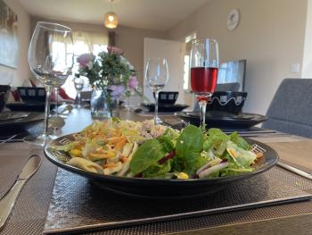 Beautiful & Spacious with 2 Free Parking Spaces - SRK Accommodation, Peterborough (photo 2)