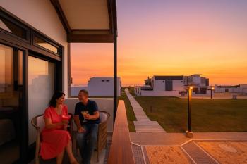 Salt & Serenity on Sea By Jono & Erik, Jeffreys Bay (foto 3)