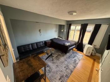 Private Room in East Hollywood, Los Angeles (photo 2)